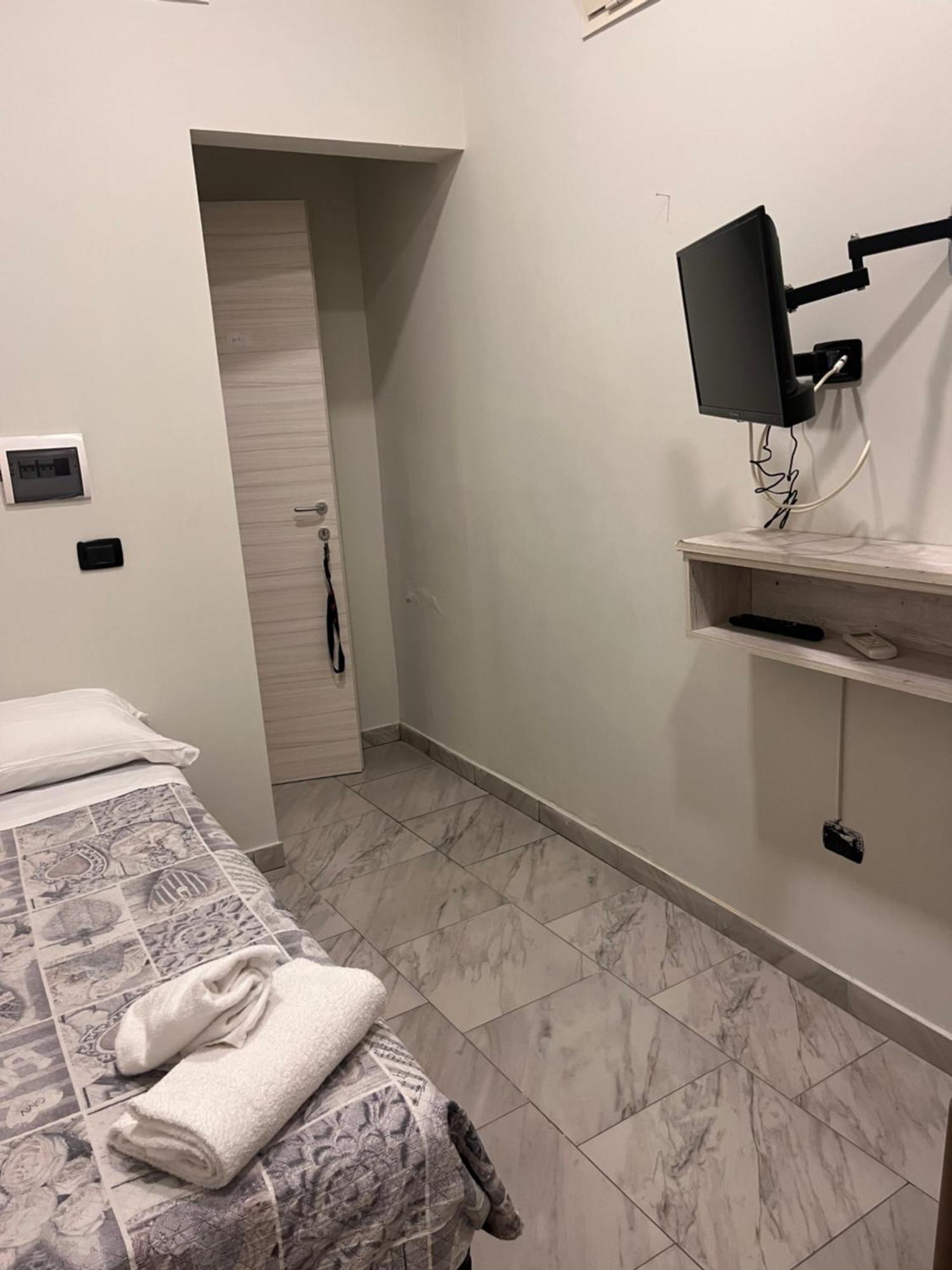 Oceania Hotels Napoli Exterior photo